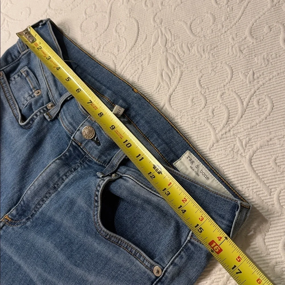 rag & bone Light Blue Skinny Ankle Leg Jeans. Raw Hem. Size 32